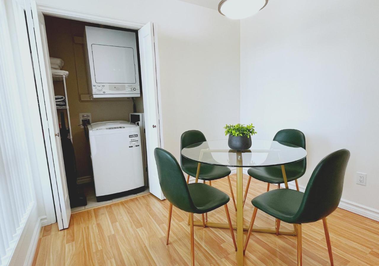 Downtown Waterfront Kelowna Oasis Newly Renovated 2Bed 2Bath Lejlighed Eksteriør billede