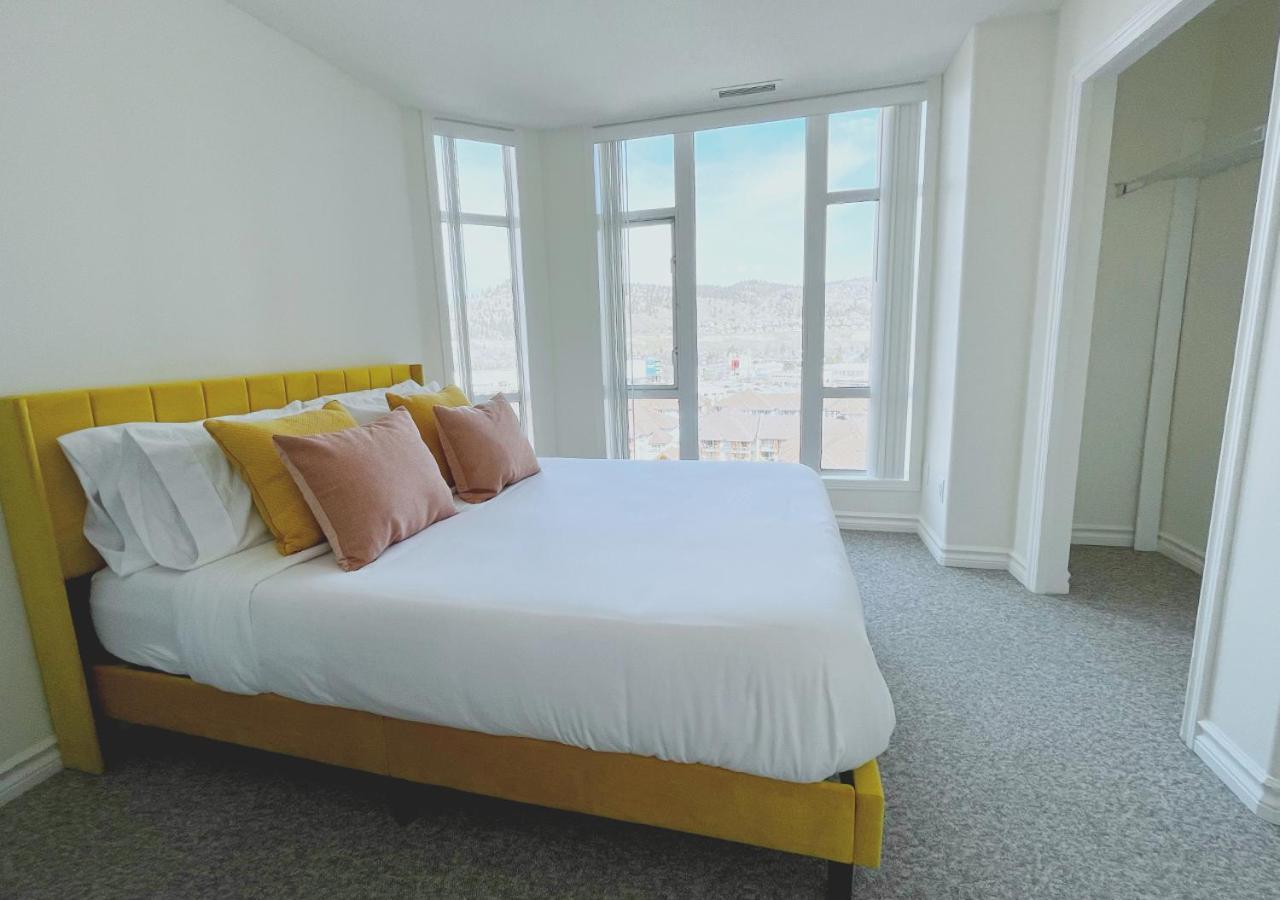 Downtown Waterfront Kelowna Oasis Newly Renovated 2Bed 2Bath Lejlighed Eksteriør billede