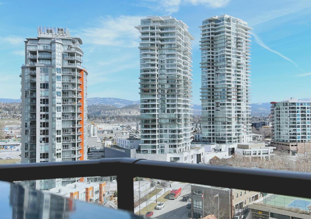 Downtown Waterfront Kelowna Oasis Newly Renovated 2Bed 2Bath Lejlighed Eksteriør billede